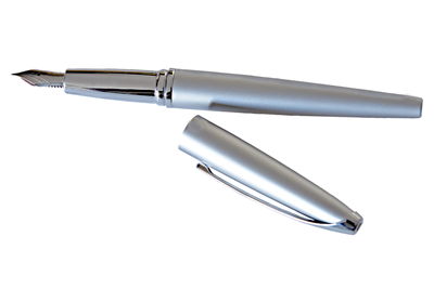 Picture Of Pluma Fountain Pen