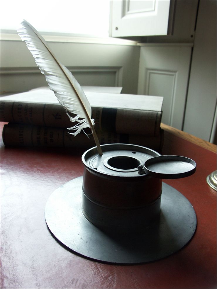 Picture Of Quill Pen And Ink